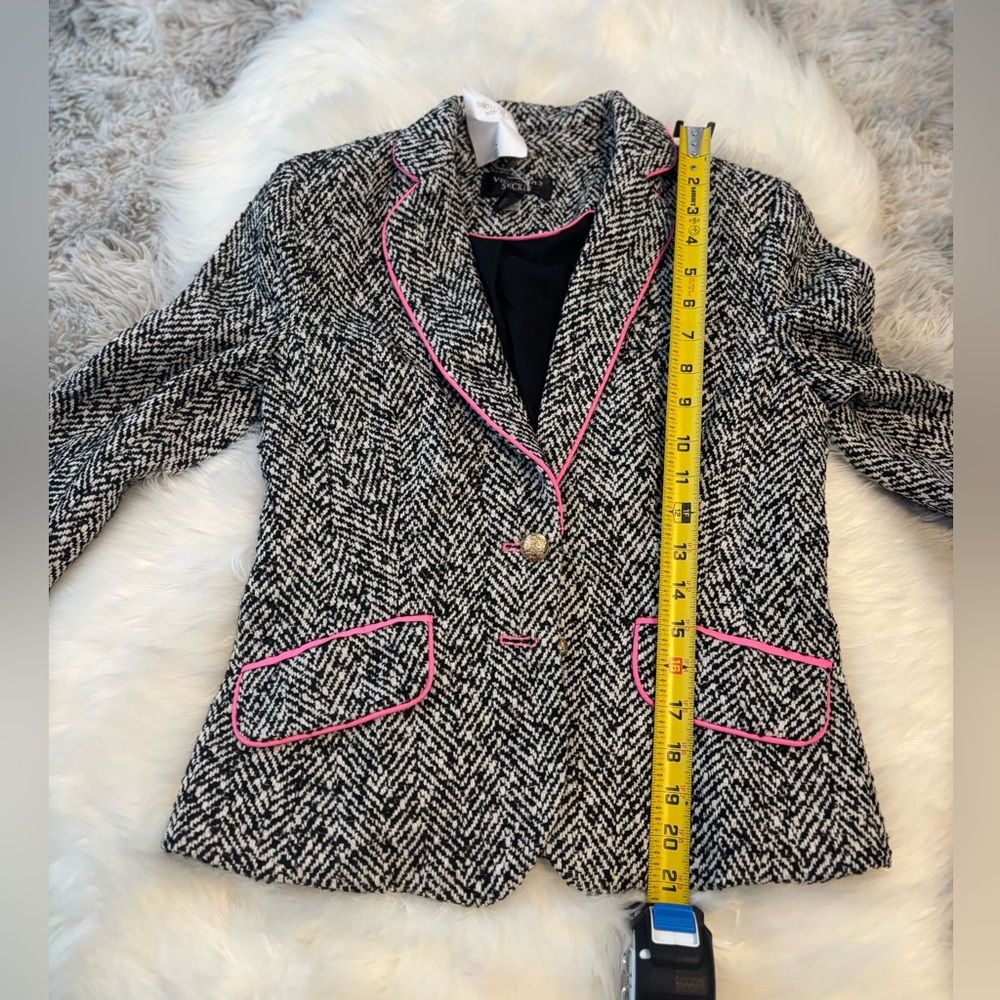 NWT Victoria’s Secret Black and White Blazer with Pink Trim - Picture 4 of 7